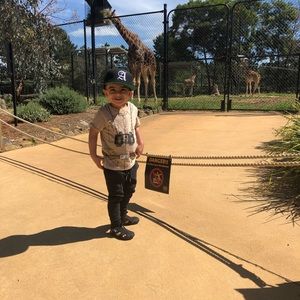 Meet your Posher, Makiz